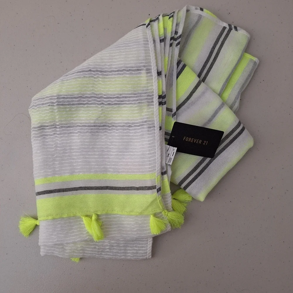 Forever 21 Scarf White Yellow Gray Striped Tassel Trim Lightweight Soft NWT